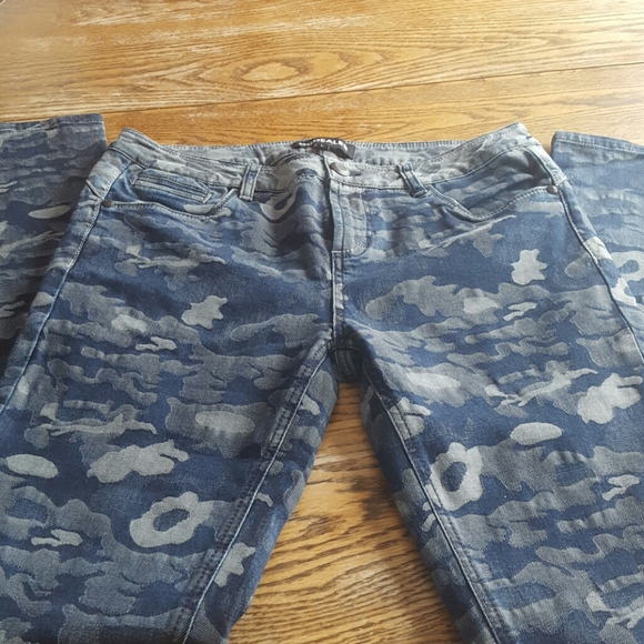 DaDealer Skinny Jeans - Picture 2 of 4